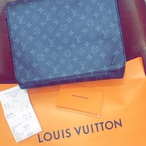 LOUIS V BAG BRAND NEW, comes with receipt!